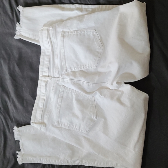 Loft midrise white jeans w/frayed ankles - Picture 8 of 13